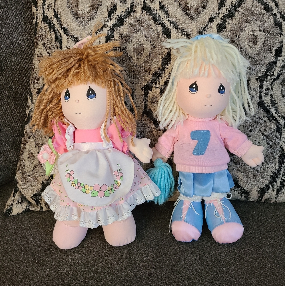 Set of Precious Moments Dolls